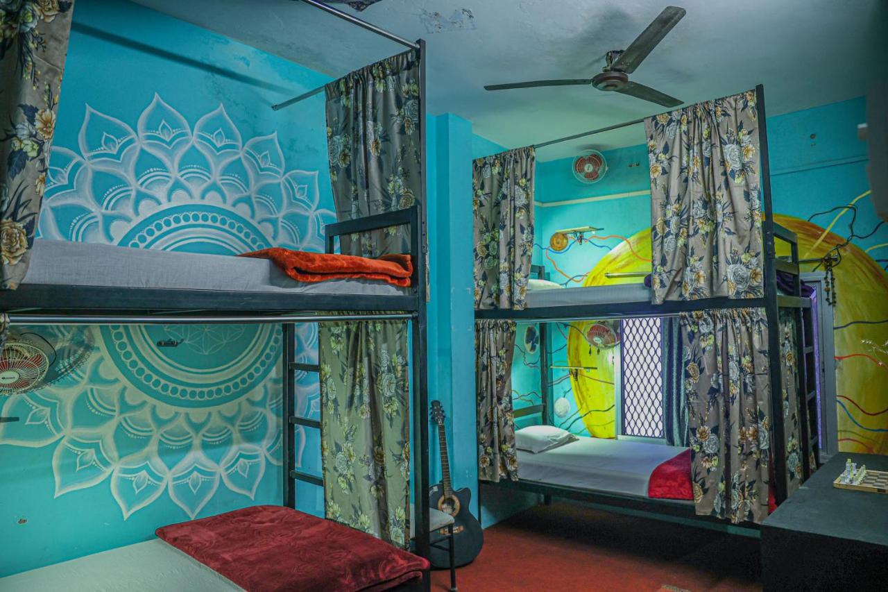 Good Vibes Hostel Varanasi Exterior foto