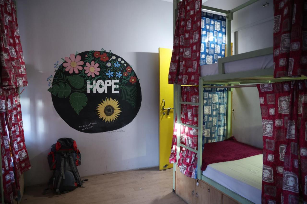 Good Vibes Hostel Varanasi Exterior foto