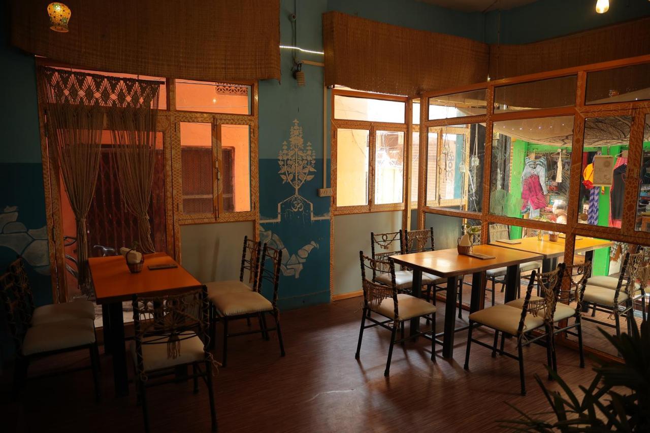 Good Vibes Hostel Varanasi Exterior foto